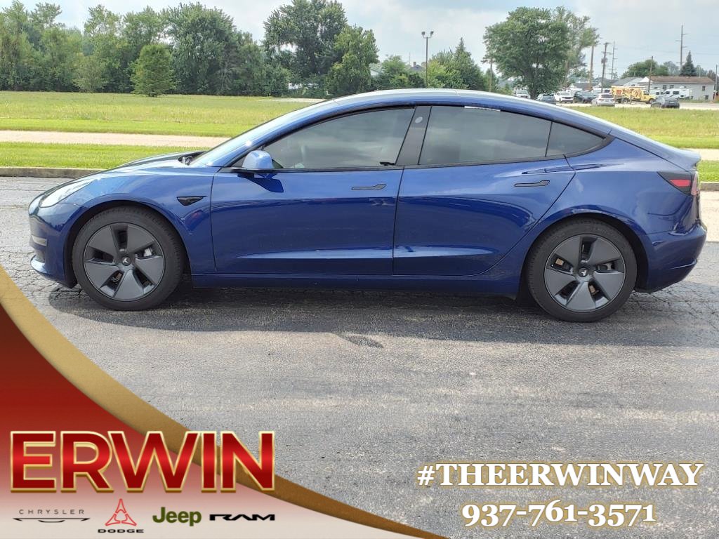 Used 2021 Tesla Model 3 Standard Range Plus image 12