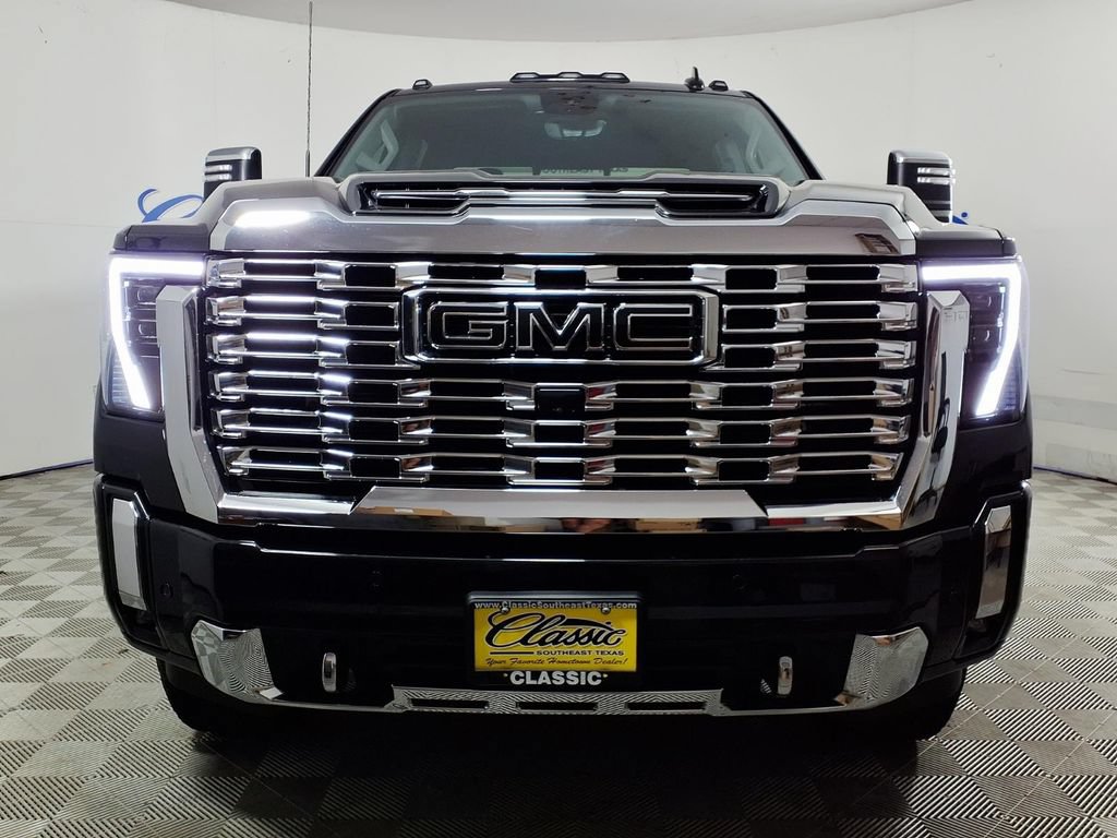 Used 2025 GMC Sierra 2500 Denali w/ Denali Reserve Package AWD/4WD image 3
