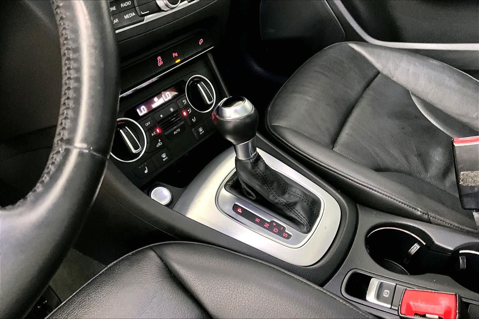 Used 2018 Audi Q3 2.0T Premium FWD image 15