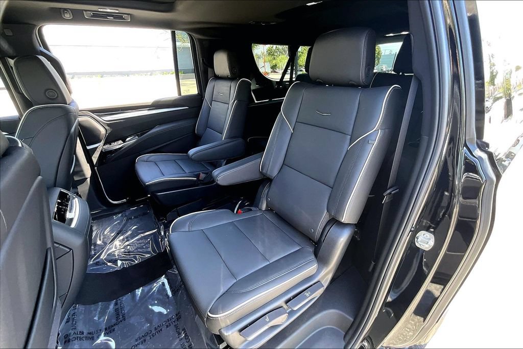 New 2026 Cadillac Escalade ESV Sport AWD/4WD image 27