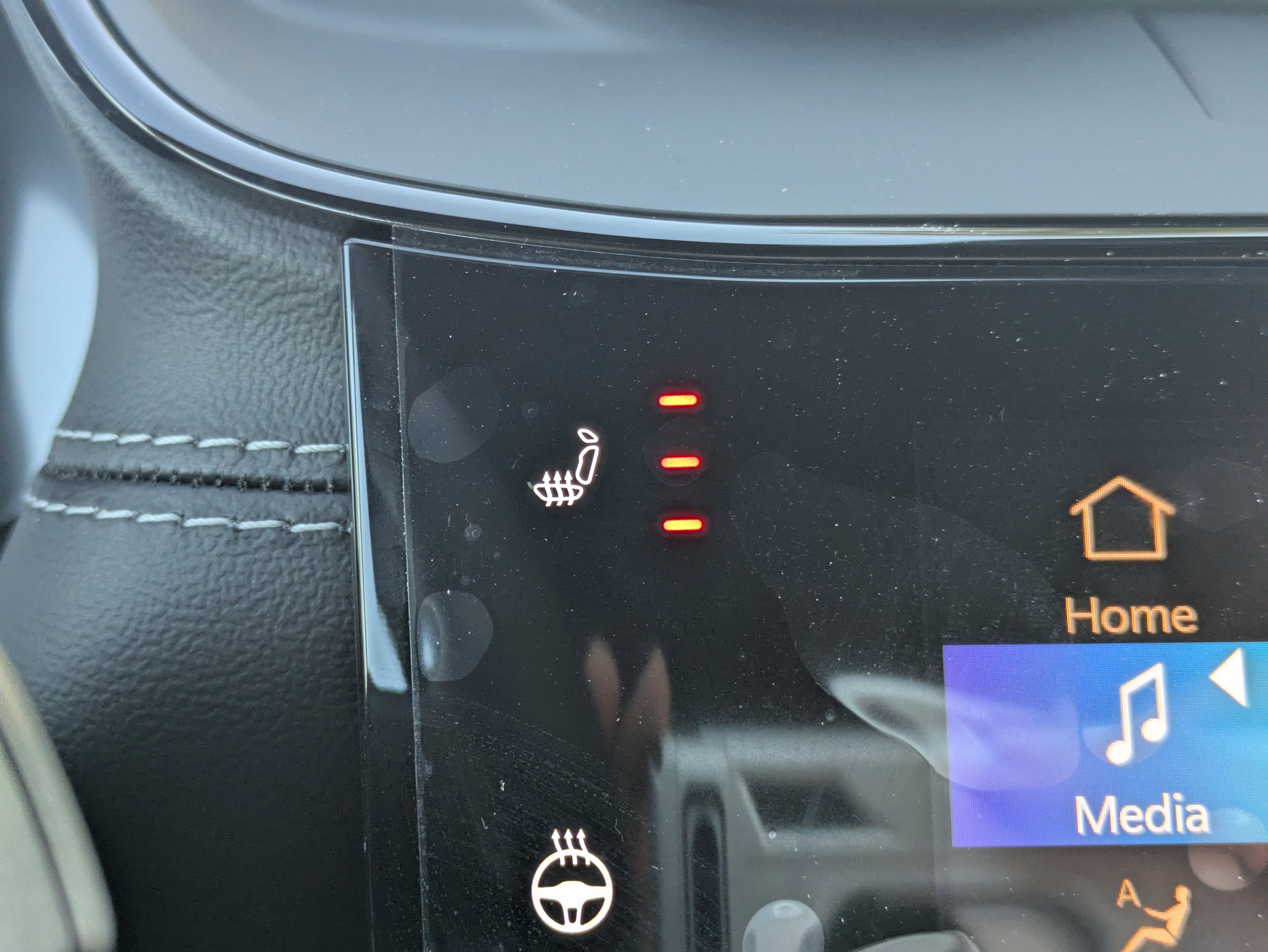 New 2026 Jeep Grand Cherokee Limited w/ Luxury Tech Group II image 24