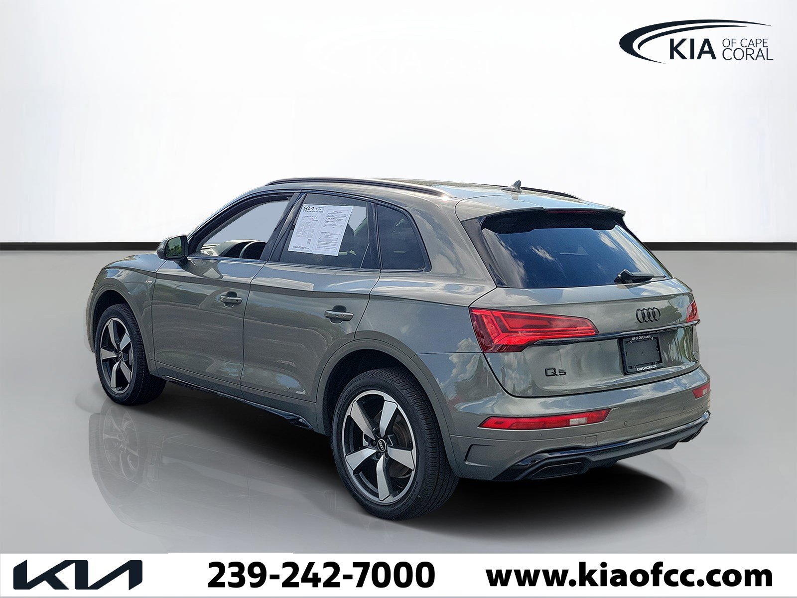 Used 2023 Audi Q5 2.0T Premium Plus w/ Premium Plus Package AWD/4WD image 4