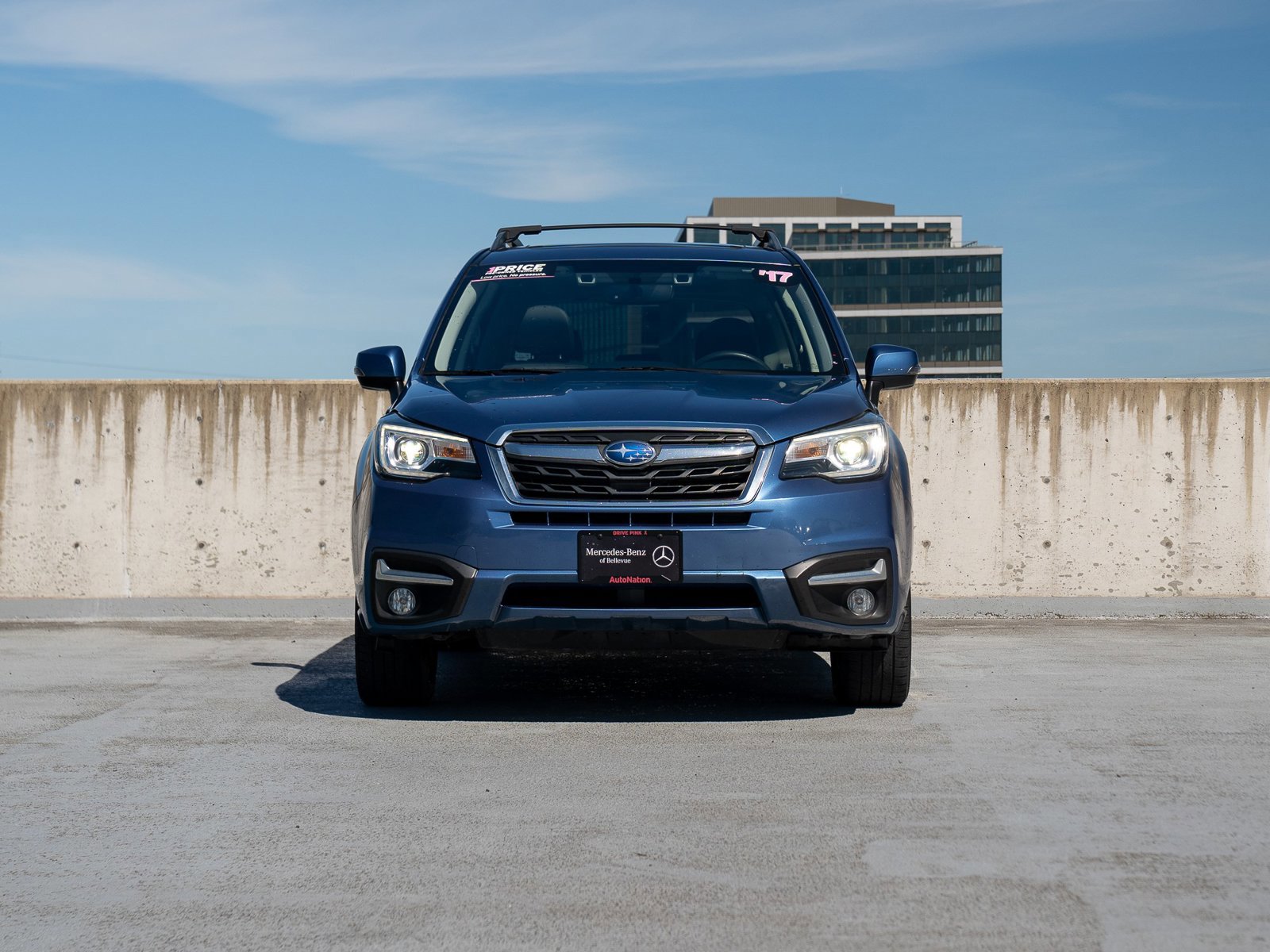 Used 2017 Subaru Forester 2.5i Touring AWD/4WD image 2
