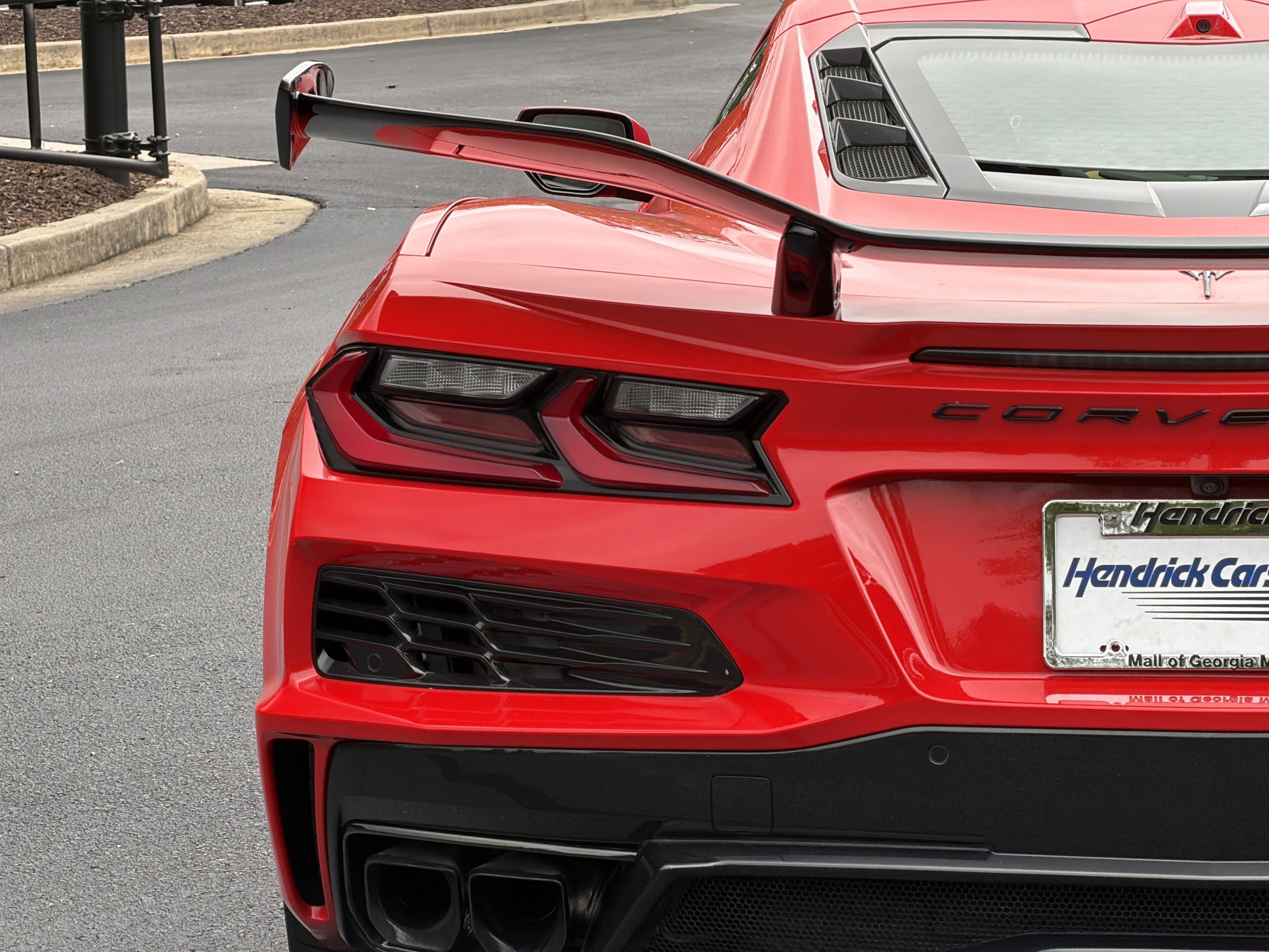 Used 2025 Chevrolet Corvette E-Ray w/ Stealth Interior Trim Package AWD/4WD image 20
