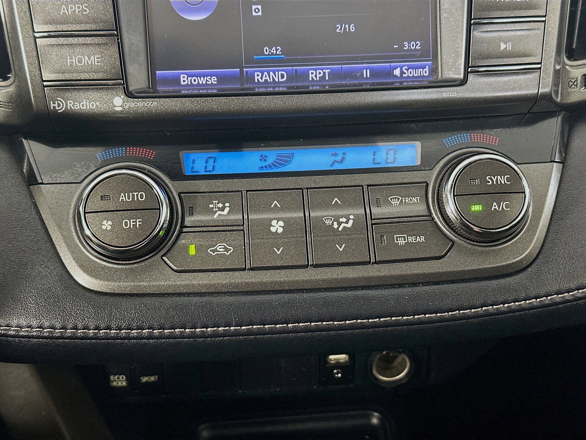 Used 2015 Toyota RAV4 XLE image 22