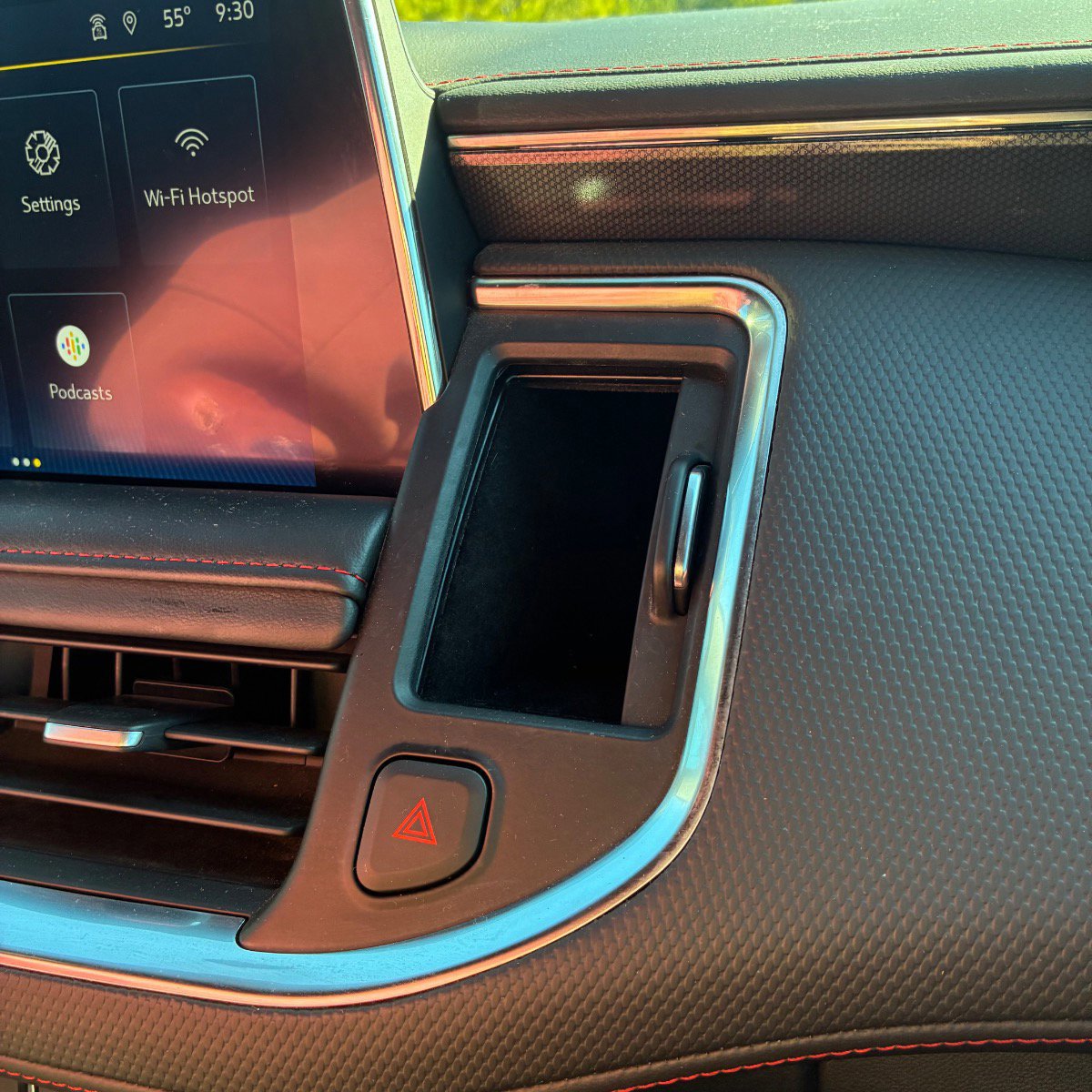 Used 2022 Chevrolet Tahoe RST w/ Luxury Package image 20