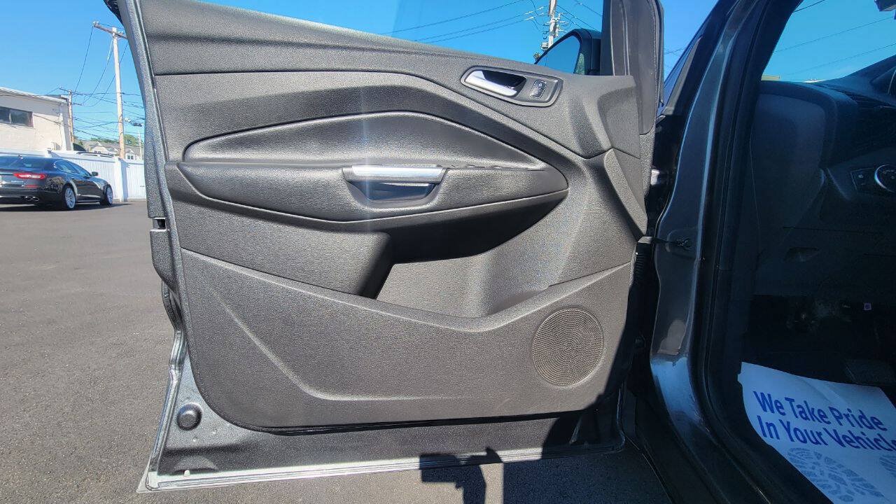 Used 2019 Ford Escape SE AWD/4WD image 12