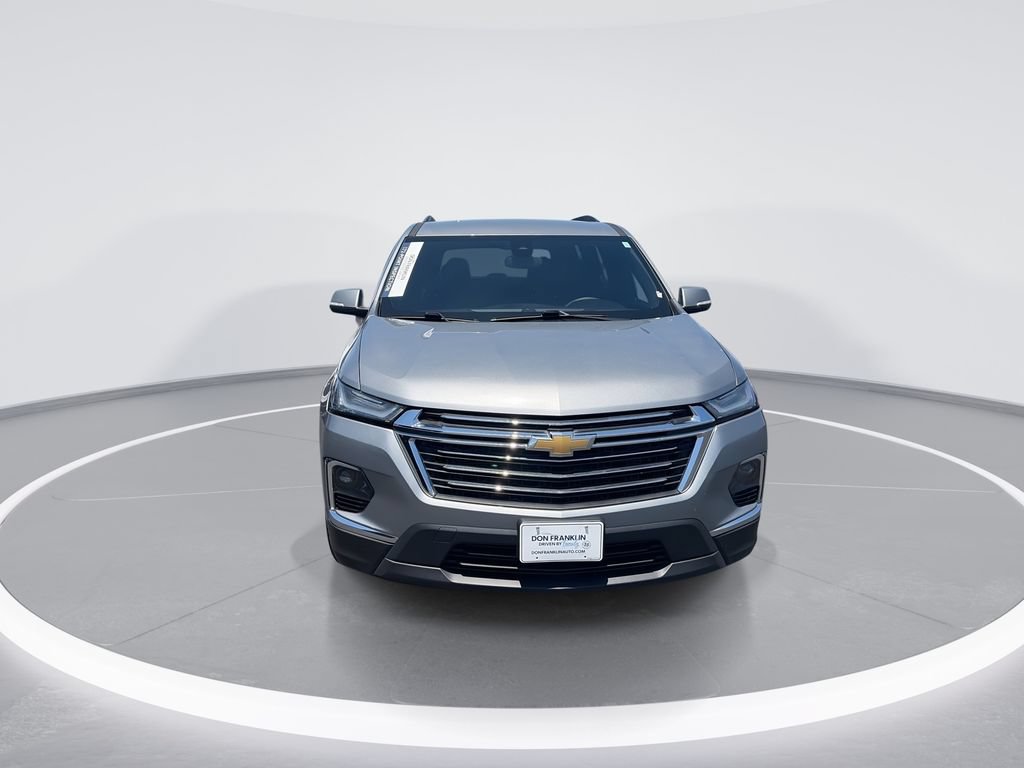 Used 2023 Chevrolet Traverse LT AWD/4WD image 3