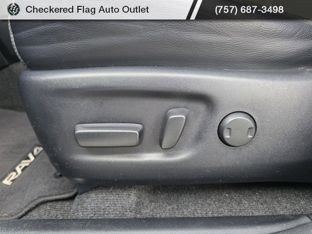 Used 2017 Toyota RAV4 Limited image 20