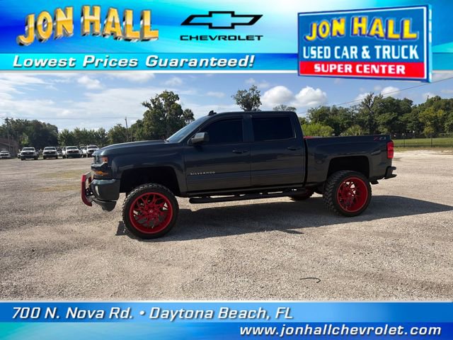 Used 2018 Chevrolet Silverado 1500 LT w/ All Star Edition AWD/4WD image 4