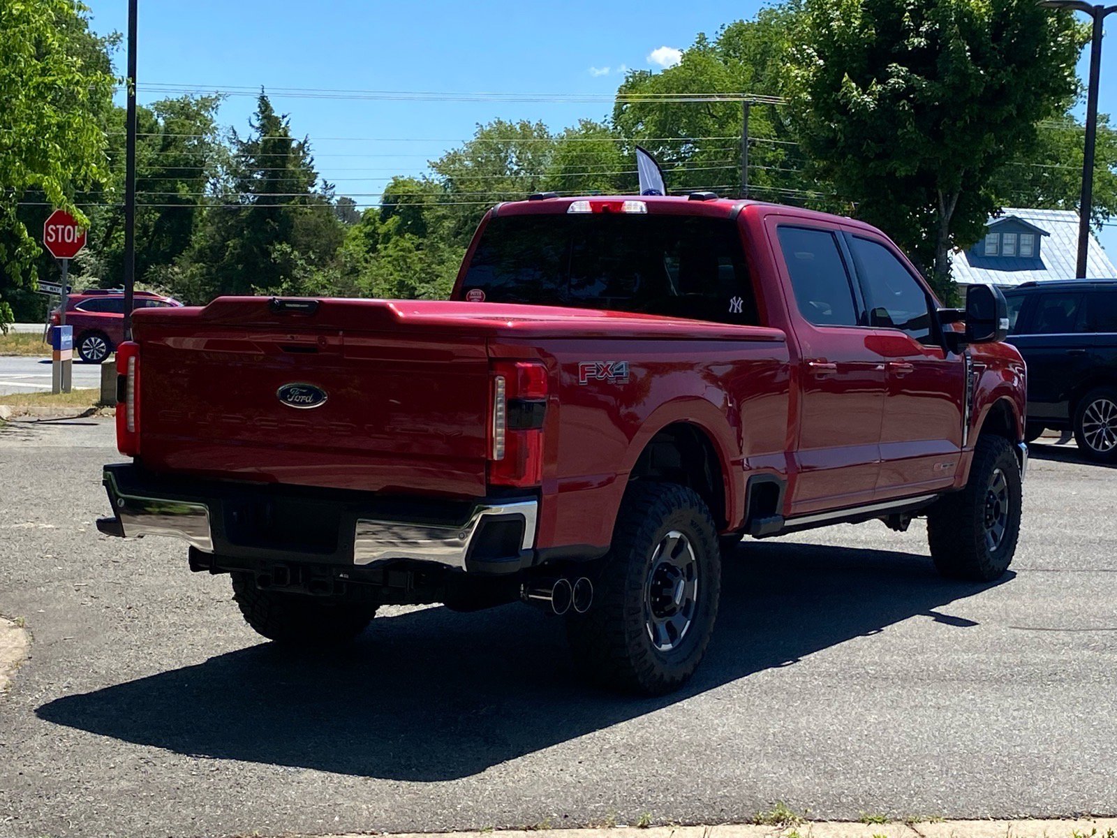 Certified 2024 Ford F250 Lariat w/ Lariat Ultimate Package AWD/4WD image 4