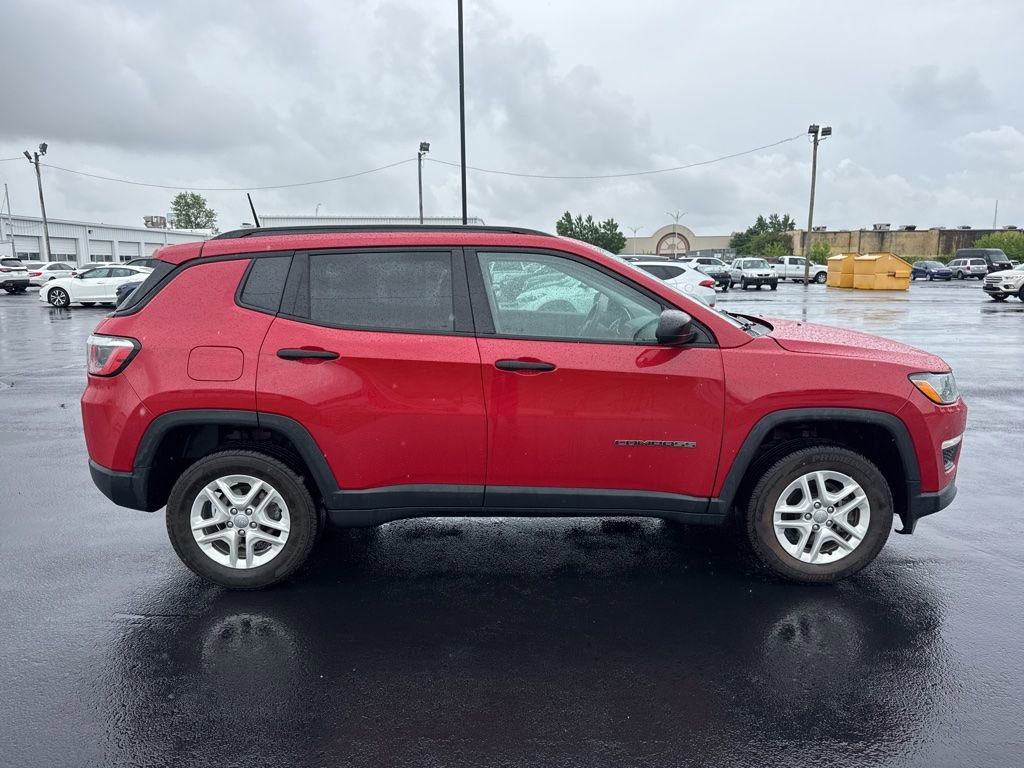 Used 2018 Jeep Compass Sport AWD/4WD image 8