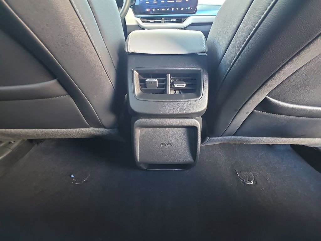 Used 2024 Chevrolet Equinox EV LT FWD image 22