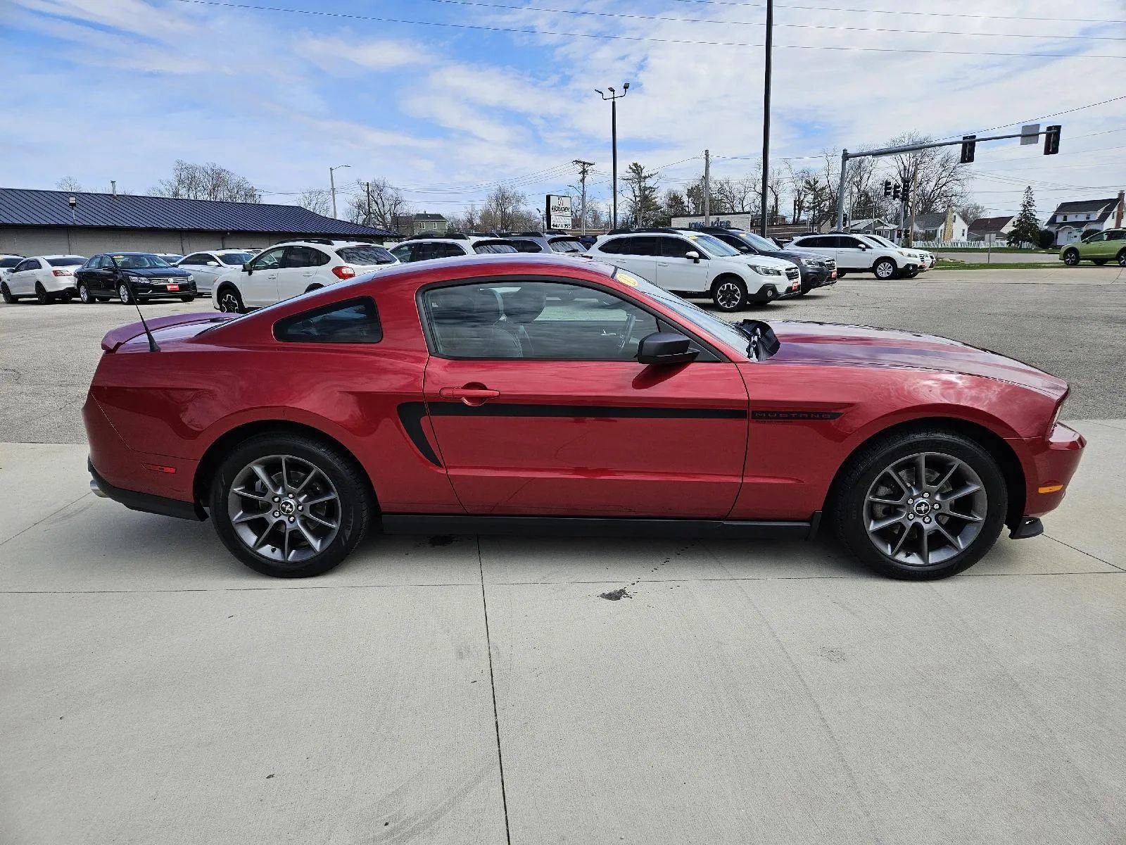 Used 2012 Ford Mustang Premium RWD image 5
