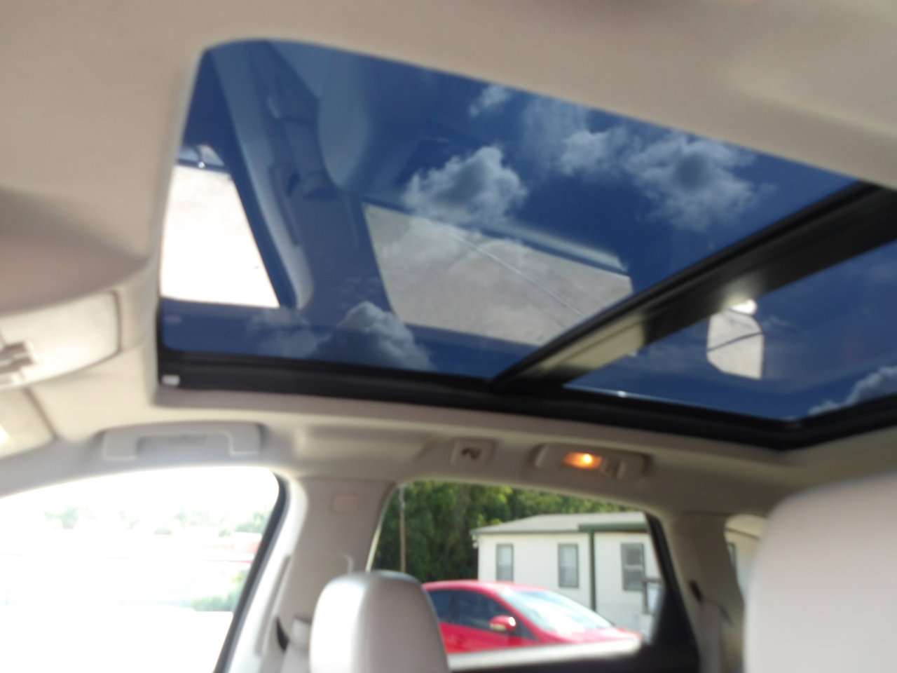 Used 2013 Cadillac SRX Luxury w/ Driver Awareness Package image 27