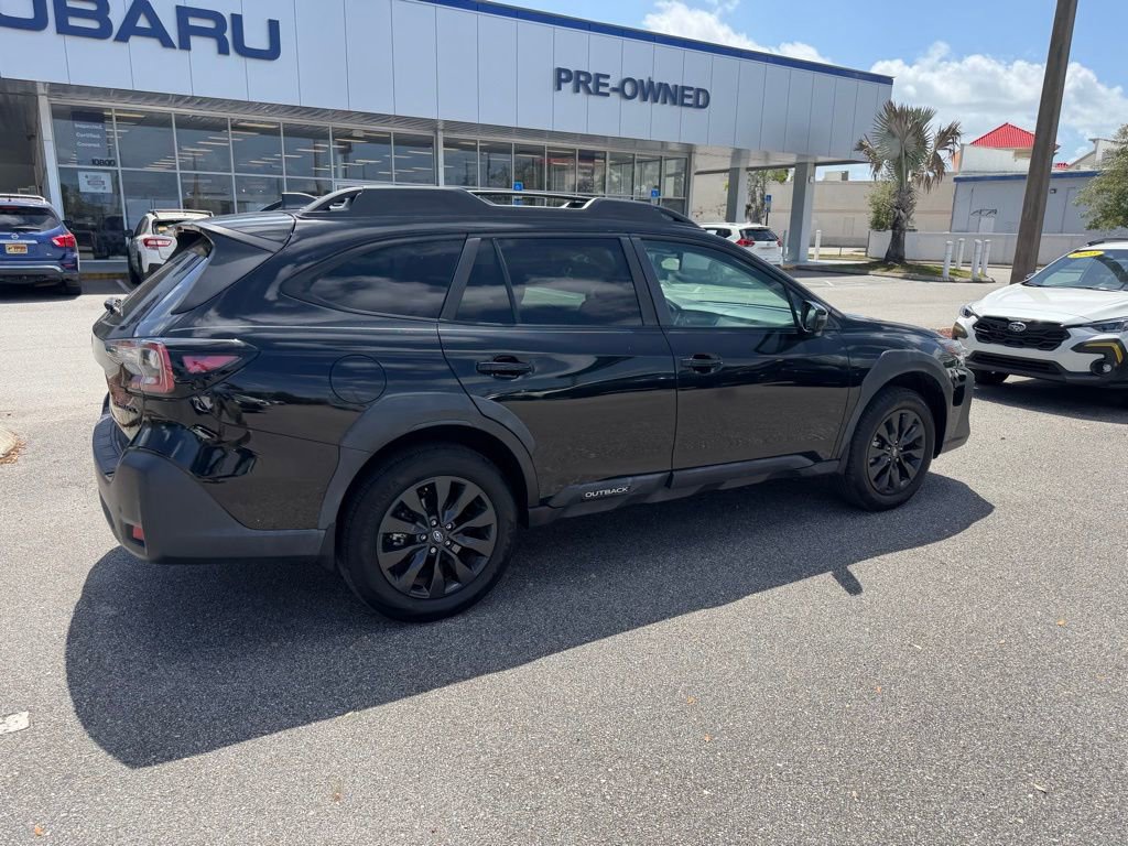Used 2023 Subaru Outback Onyx Edition image 3
