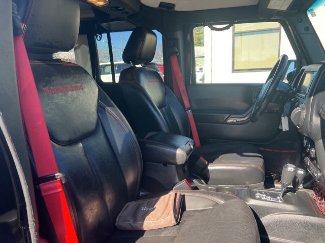Used 2017 Jeep Wrangler Unlimited Rubicon image 12