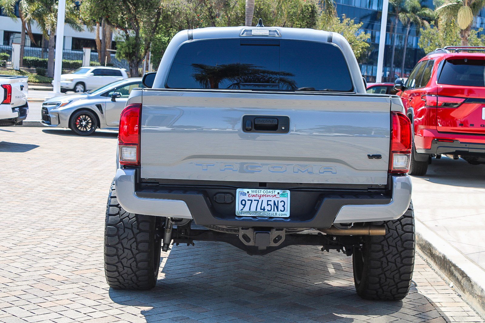 Used 2021 Toyota Tacoma SR5 RWD image 8