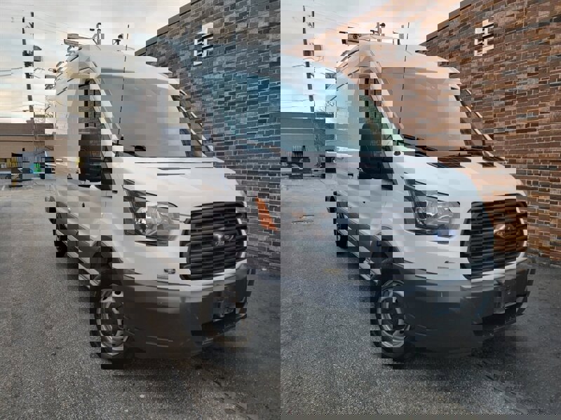 Used 2015 Ford Transit 150 148 Medium Roof image 3