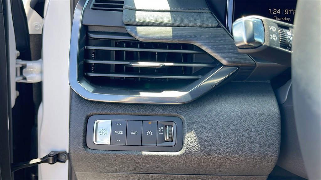 New 2025 GMC Acadia AT4 w/ Luxury Package image 26