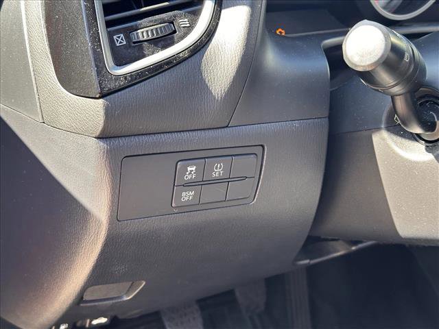 Used 2015 MAZDA MAZDA3 i Touring image 20