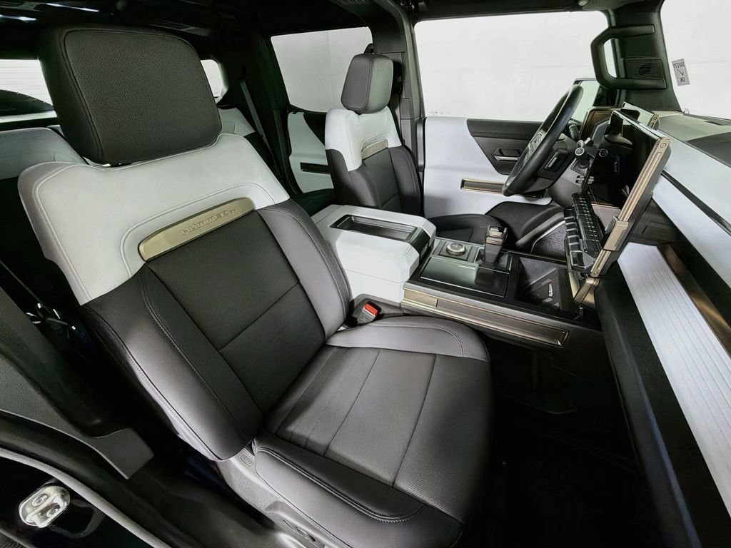 Used 2025 GMC Hummer EV 3X AWD/4WD image 29