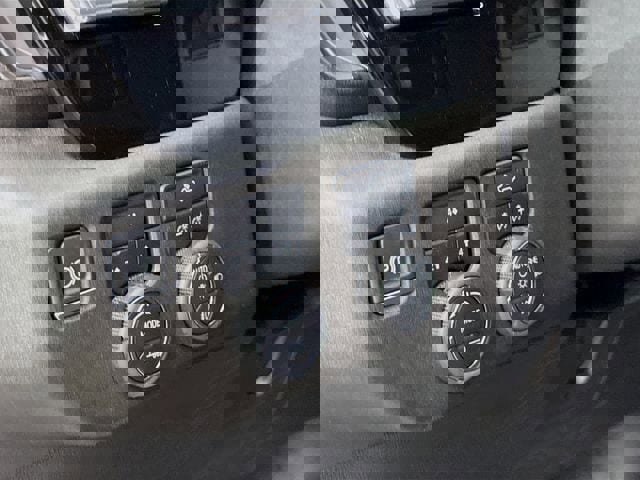 Used 2025 Chevrolet Silverado 2500 LT image 13