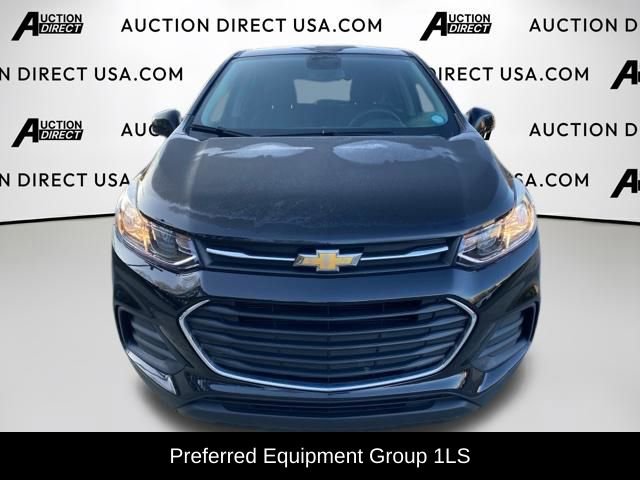 Used 2022 Chevrolet Trax LS w/ Tint and Cruise Package video 2