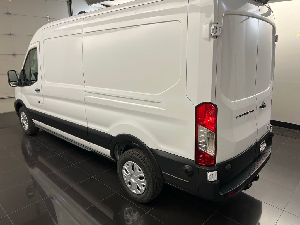 New 2026 Ford Transit 250 148 Medium Roof RWD image 4