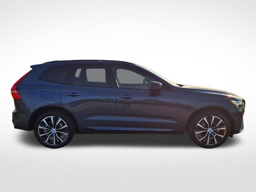 Certified 2023 Volvo XC60 B5 Plus w/ Climate Package AWD/4WD image 9