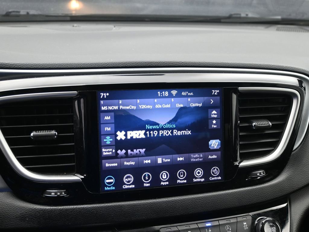 Used 2020 Chrysler Pacifica Touring-L Plus image 13