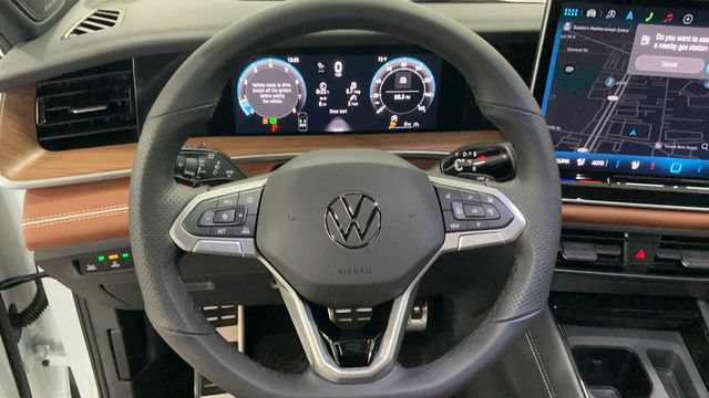 New 2026 Volkswagen Tiguan SEL R-Line AWD/4WD image 14