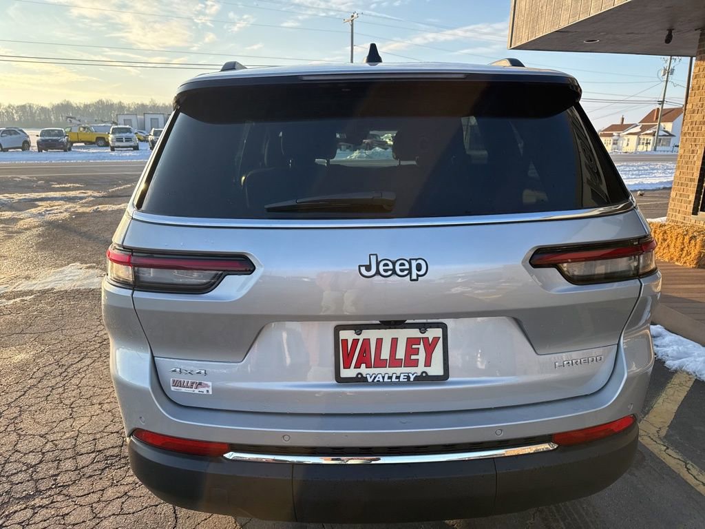 New 2025 Jeep Grand Cherokee L Laredo image 11
