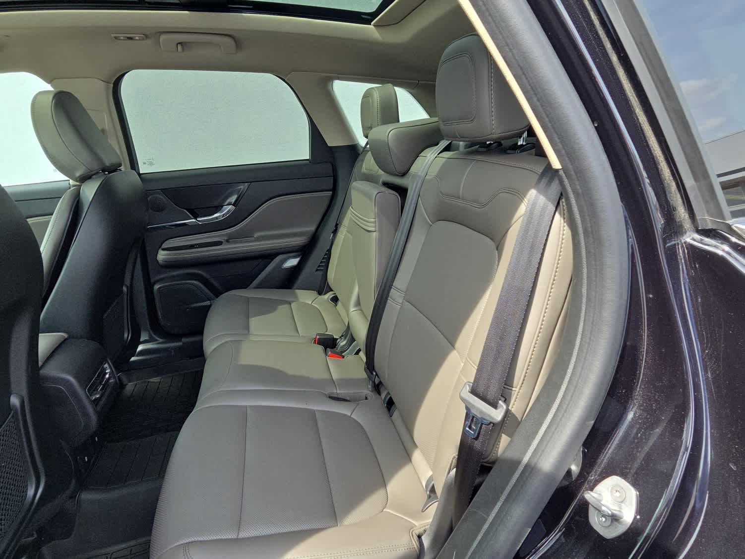 Used 2023 Lincoln Corsair AWD w/ Equipment Group 101A image 12
