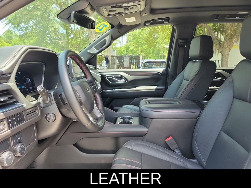 Used 2023 Chevrolet Tahoe RST w/ Luxury Package RWD image 2