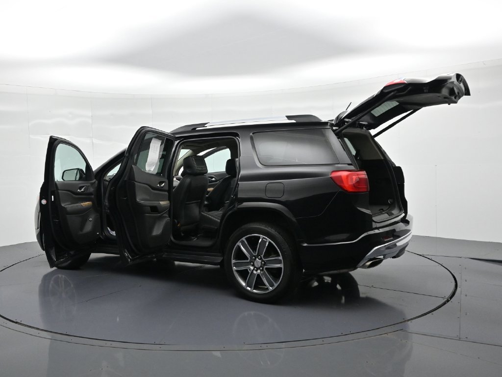 Used 2017 GMC Acadia Denali w/ Technology Package AWD/4WD image 26