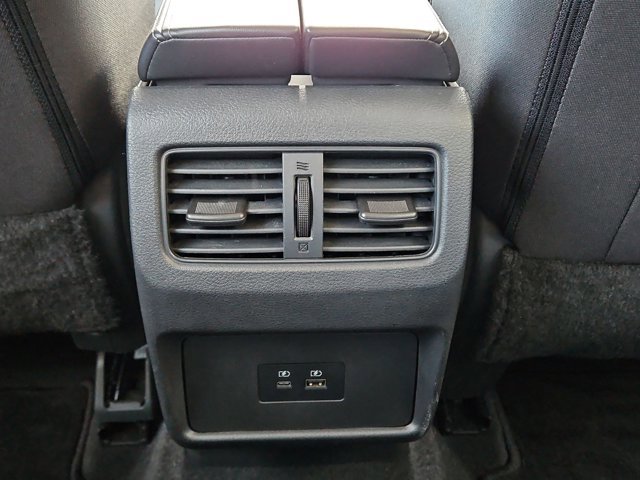 Used 2022 Nissan Rogue SV image 16