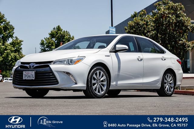 Used 2016 Toyota Camry XLE w/ Moonroof Package