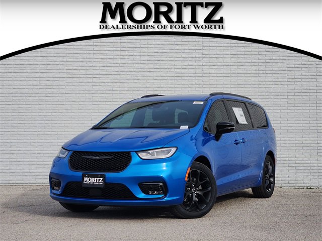 New 2026 Chrysler Pacifica Select