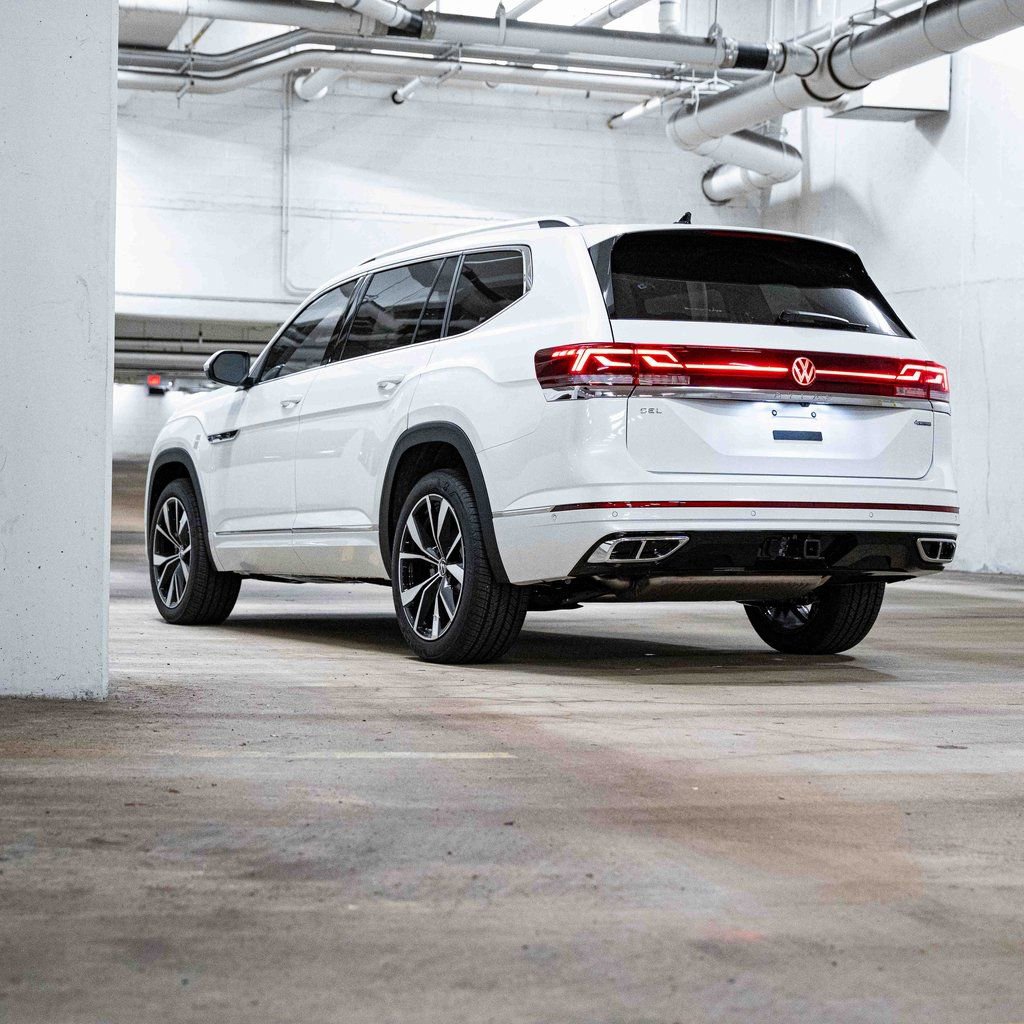 New 2026 Volkswagen Atlas SEL Premium R-Line image 5
