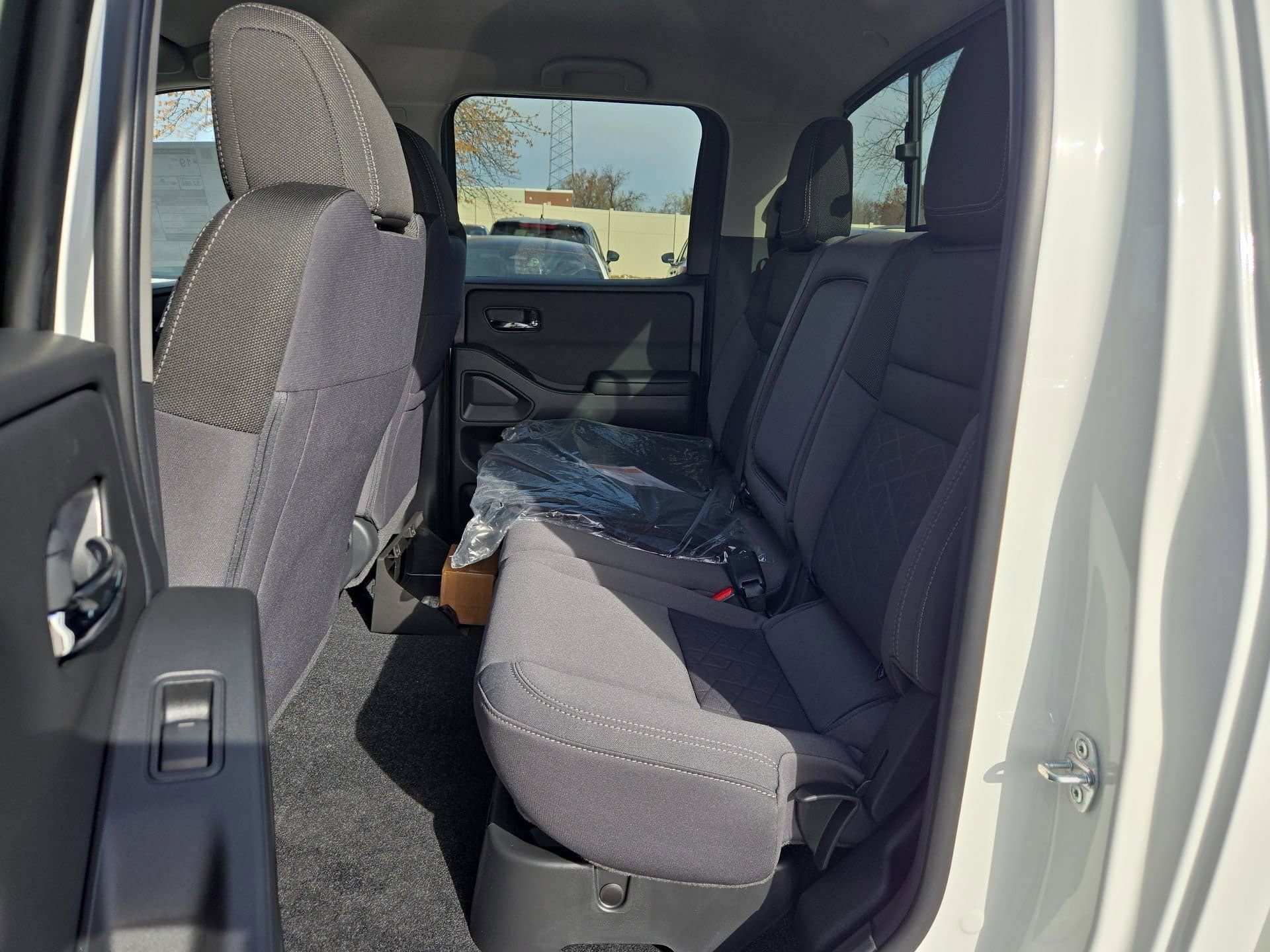 New 2026 Nissan Frontier SV w/ SV Convenience Package AWD/4WD image 16