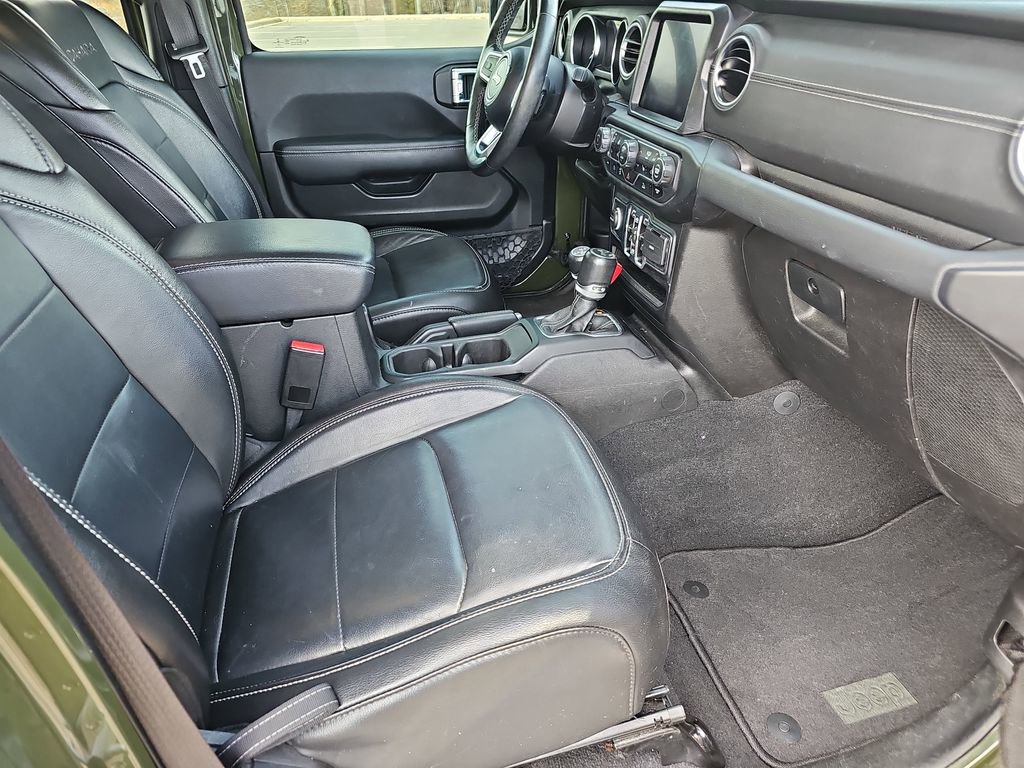Used 2023 Jeep Wrangler Unlimited Sahara w/ Cold Weather Group image 11