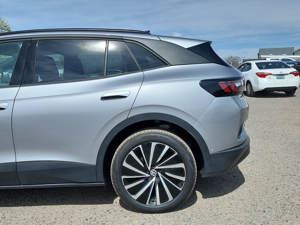 Used 2025 Volkswagen ID.4 Pro image 9