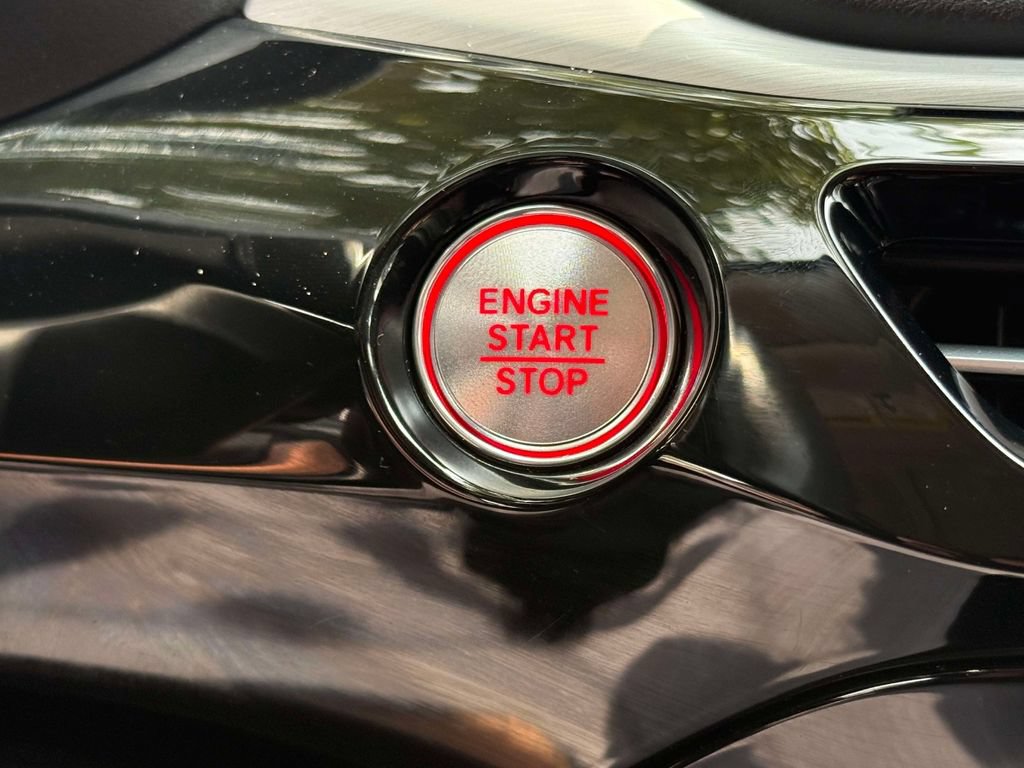 Certified 2025 Acura MDX w/ Technology Package AWD/4WD image 28