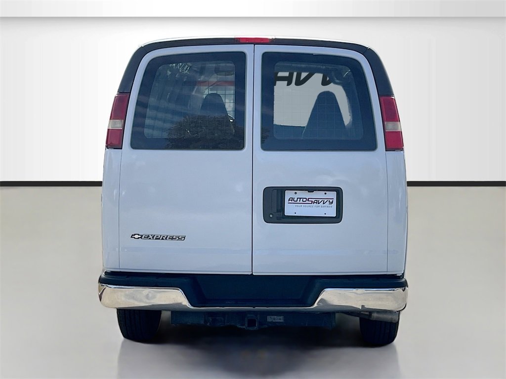 Used 2024 Chevrolet Express 2500 w/ Driver Convenience Package image 6