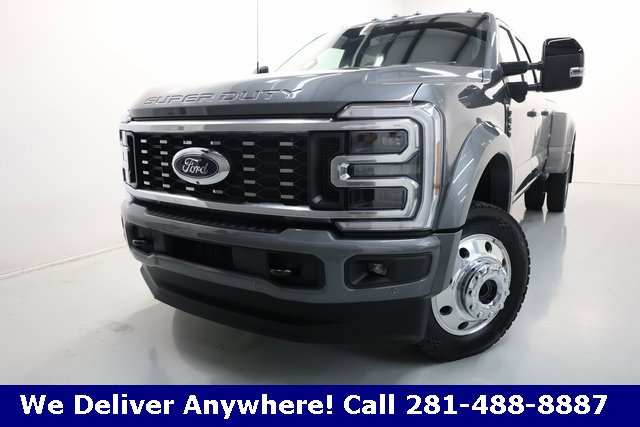 Used 2025 Ford F450 Platinum w/ FX4 Off-Road Package image 2