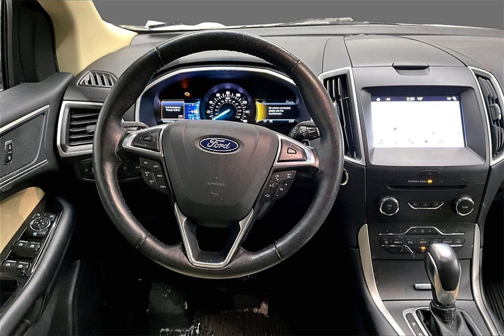 Used 2018 Ford Edge SEL w/ Equipment Group 201A image 2