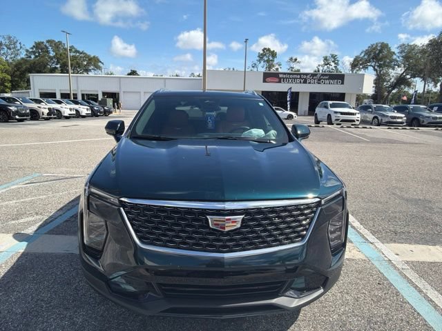 Used 2025 Cadillac XT4 Premium Luxury FWD image 1