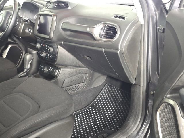 Used 2022 Jeep Renegade Latitude w/ Convenience Group image 29