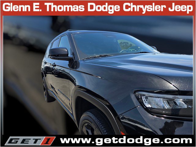 Certified 2024 Jeep Grand Cherokee L Laredo AWD/4WD image 6